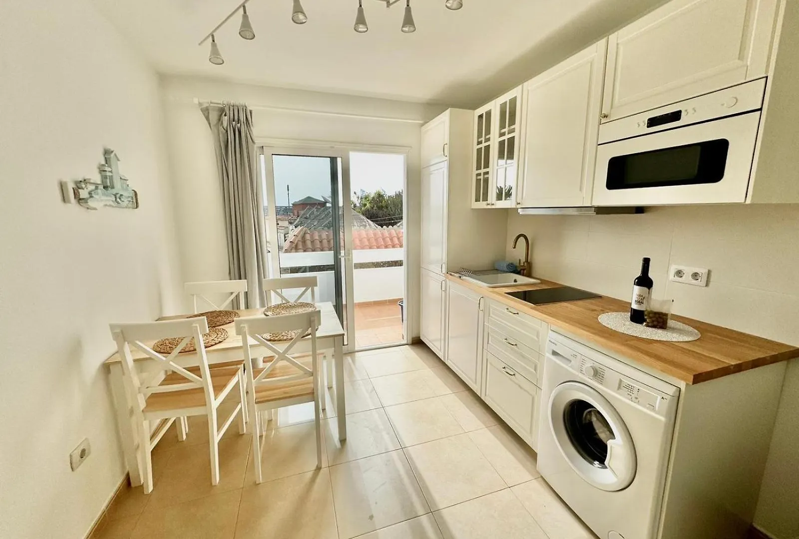 Hoplaco Apartament, Almost On The Beach Corralejo